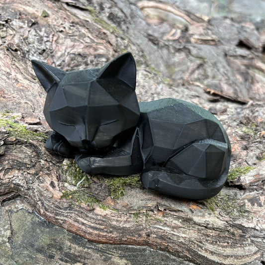 Фігурка чорного кота Low-Poly